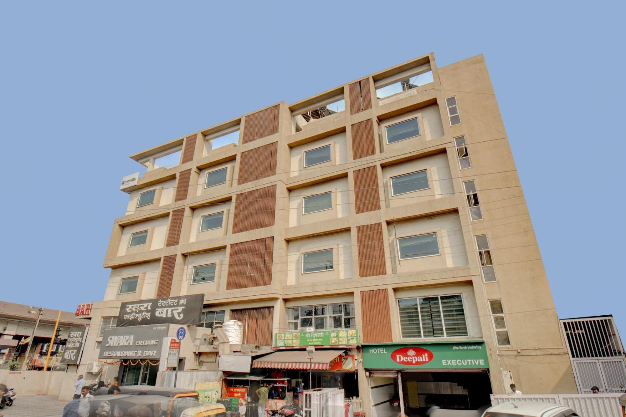 Hotel Deepali Executive Aurangábád Kültér fotó