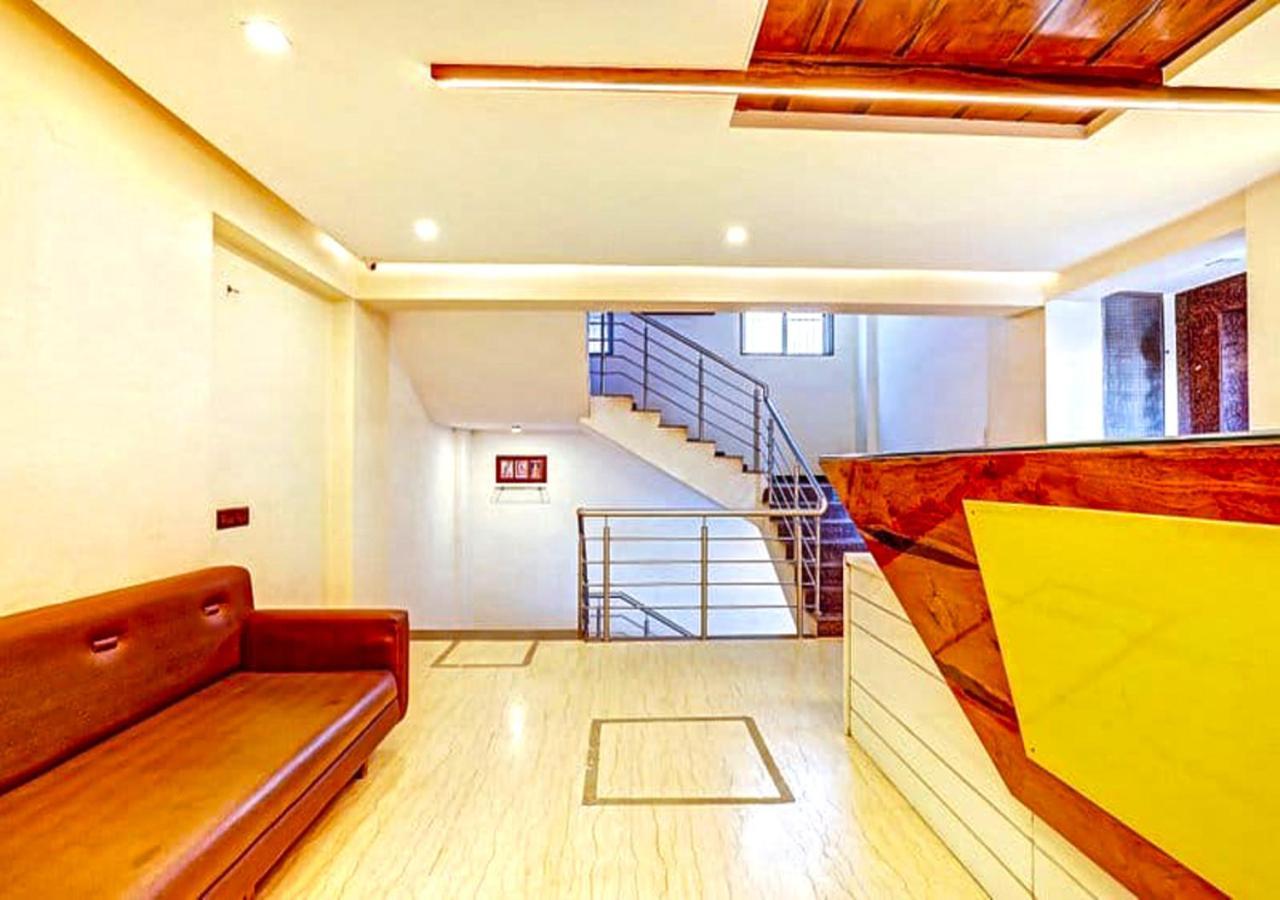 Hotel Deepali Executive Aurangábád Kültér fotó
