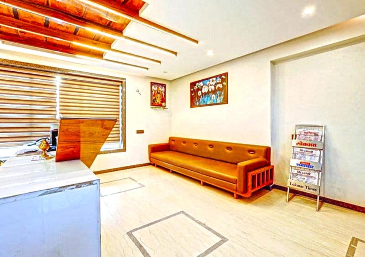 Hotel Deepali Executive Aurangábád Kültér fotó